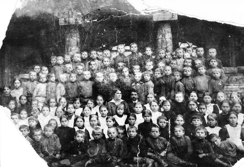 Фотография школы.